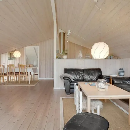 Arold - 600m To The Fjord By Interhome Feriehus